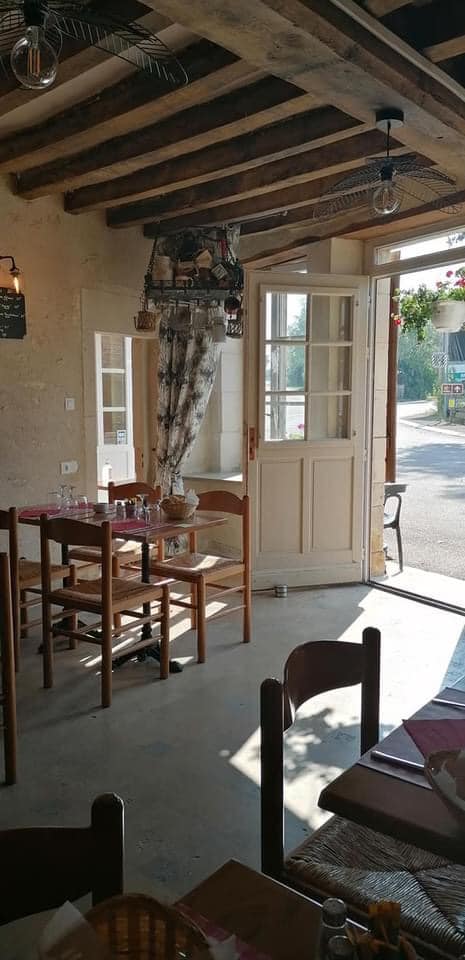 Bar des Carrières à Suilly la Tour